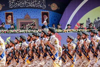 AB terör örgütü listesine aldı. İran rejiminin gücü Devrim Muhafızları kimdir?