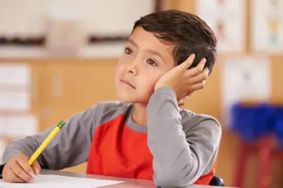 Çocuğunuz sık sık dalgın mı görünüyor? İşte epilepsinin en sessiz belirtileri