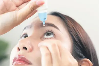 Göz kuruluğuna hastanın kendi kanından özel gözyaşı serumu