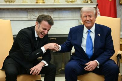 "Grönland konusunda ne yaptığını anlamıyorum" Macron'un mesajını Trump sosyal medyada paylaştı