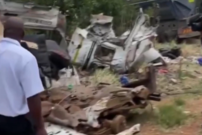 Güney Afrika'da okul servisi kamyonla çarpıştı: 14 öğrenci öldü