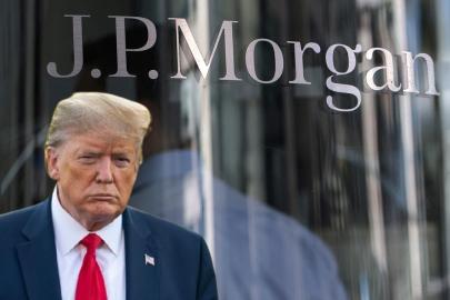 Trump'tan JPMorgan ve CEO'suna 5 milyar dolarlık dava 