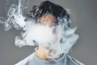 Uzmanı şoke eden acı gerçek: ‘5 yaşındaki çocuğun elinde e-sigara gördüm’