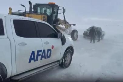 Ardahanda tipi ulaşımı vurdu: Mahsur kalan araçlar kurtarıldı