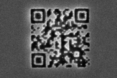 Bilim insanlarından görünmez başarı: Dünyanın en küçük QR kodu üretildi