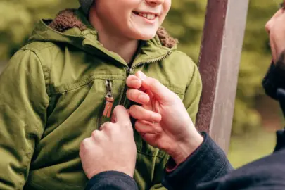 Çocuğunuzu böyle giydirmeyin! Soğuk havada yapılan büyük hata