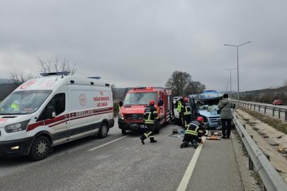 Çorum'da minibüs ile tır çarpıştı: 1 ölü, 2 yaralı