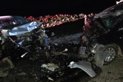 Diyarbakır'da iki araç çarpıştı: 5 ölü, 2 yaralı