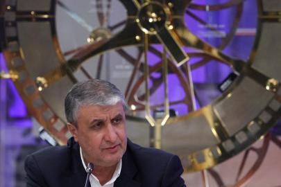 İran'dan müzakerelere mesaj. "Yaptırımları kaldırın, zenginleştirilmiş uranyumu seyreltelim"