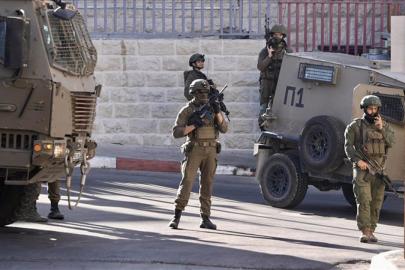 İşgalci İsrail ordusu, ramazan öncesi Batı Şeria'da Filistinlileri toplu şekilde alıkoymaya başladı