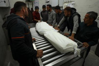 Katil İsrail Gazze'de ramazan ayının ilk gününde 2 kişiyi katletti