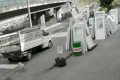 Köpekten kaçarken otobüs çarptı