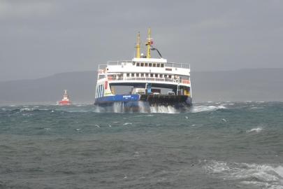 Kuzey Ege'de deniz ulaşımına fırtına engeli