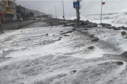 Marmara'nın doğusu ile Batı Karadeniz kıyıları için fırtına uyarısı
