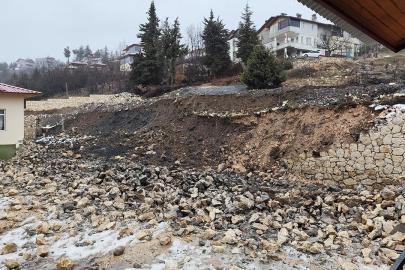 Mersin'de kuvvetli yağış istinat duvarını yıktı