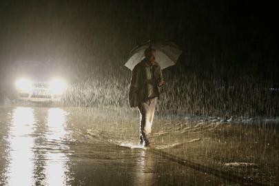 Muğla'nın Seydikemer ilçesindeki su baskını nedeniyle bazı evler tahliye edildi