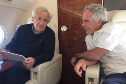 Noam Chomsky'nin eşinden Epstein özrü. "Büyük bir hata yaptık"
