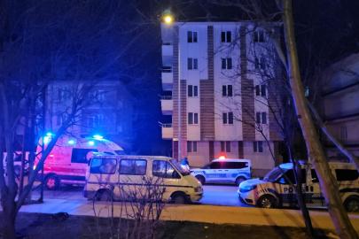 Şizofreni hastasının rehin aldığı anne ve anneannesini polis kurtardı