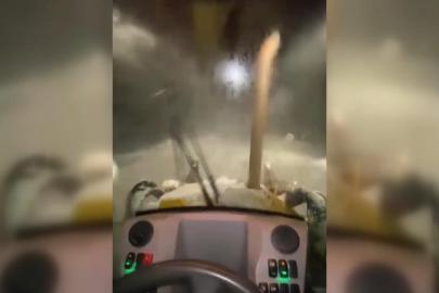 Tipide mahsur kalan santral işçileri 9 saat süren operasyonla kurtarıldı