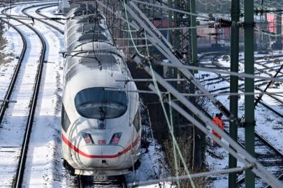 Trende yumruklu saldırı. Biletsiz yolcu, Türk kondüktörü öldürdü
