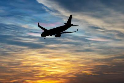 Uçakları yere indiren dolandırıcılık: Eski DJ küresel havacılık krizi çıkardı