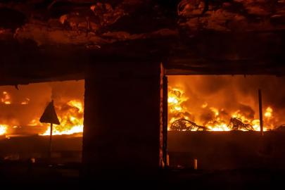 ABD'nin İsrail'in İran'daki petrol depolarına yönelik saldırılarından rahatsızlık duyduğu iddiası