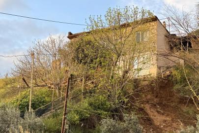 Aydın'da toprak kayması: 3 ev tahliye edildi