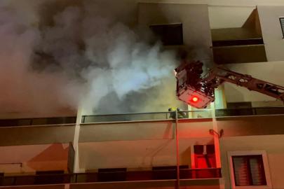 Bursa'da 5 katlı binada çıkan yangın söndürüldü