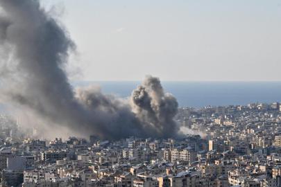 İsrail'in Lübnan'a yönelik hava saldırılarında 10 kişi hayatını kaybetti