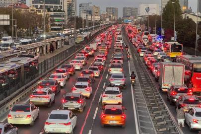 İstanbul'da bazı yollar trafiğe kapatılacak