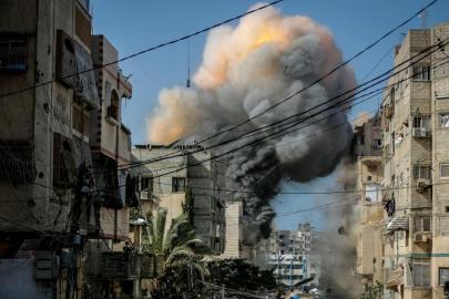 Katil İsrail'in Gazze'ye saldırılarında 12 Filistinli hayatını kaybetti