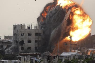 Katil İsrail'in Gazze'ye saldırılarında can kaybı 72 bin 268'e yükseldi