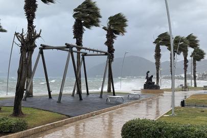 Meteoroloji'den Akdeniz için fırtına uyarısı