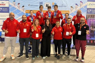 Özel milli yüzücüler, Yunanistan'dan 24 madalyayla döndü