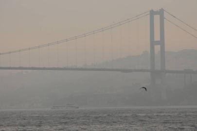 Sis nedeniyle Boğaz trafiği kapatıldı, vapurlar iptal edildi