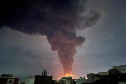 Tahran'da art arda patlamalar