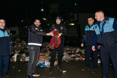 Yanlışlıkla çöpe atılan 1 milyon 200 bin lira değerindeki altınlar sahibine teslim edildi