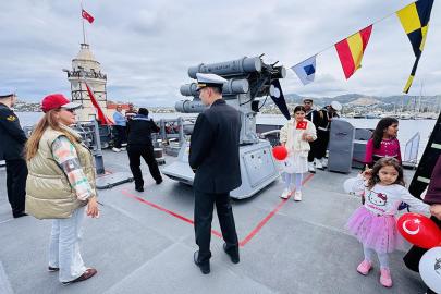 23 Nisanda askeri gemiler ziyarete açıldı