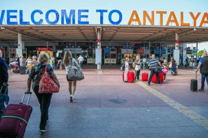 Antalya Havalimanı 3 milyondan fazla yolcuya hizmet verdi
