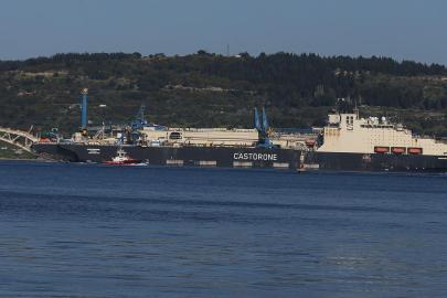 Çanakkale Boğazından dev geçiş
