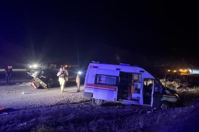 Erzurum'da ambulans ile traktör çarpıştı