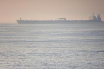 Financial Times: İran bağlantılı tankerler, ABD ablukasını aştı