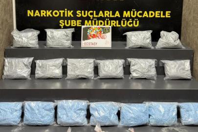 İzmir'de 101 bin 520 uyuşturucu hap ele geçirildi