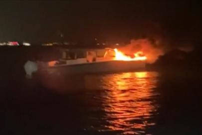 Kadıköy'de yanan tekneden 4 kişi kurtarıldı
