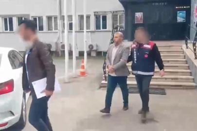 Kendilerini polis ve savcı olarak tanıtıp yaşlı çifti 2 milyon lira dolandırdılar