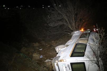 Malatya'da maden işçilerini taşıyan minibüs devrildi: 2 ölü, 10 yaralı