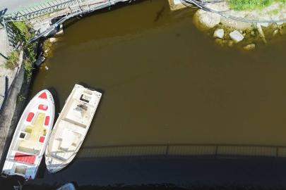 Menekşe Deresi'nin rengi değişti