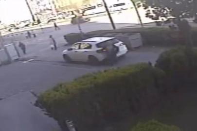 Otomobilin altında kalan kadın sağ kurtuldu