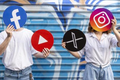 Yunanistan 15 yaş altına sosyal medyayı yasaklıyor