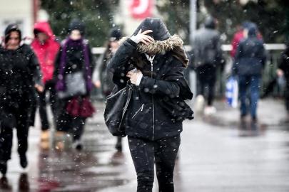 8 il için sarı uyarı: Sağanak ve karla karışık yağışa dikkat